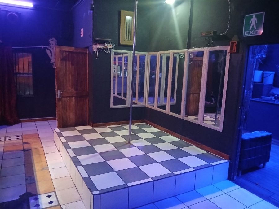  Bedroom Property for Sale in Quigney Eastern Cape